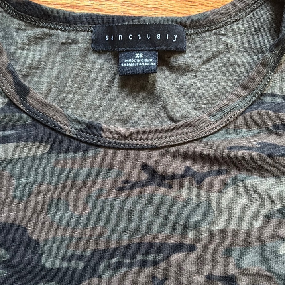 Sanctuary T-Shirt Women’s Camouflage Streetwear Biker core